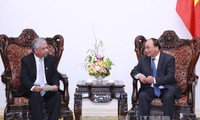 Премьер Вьетнама Нгуен Суан Фук принял зарубежных гостей