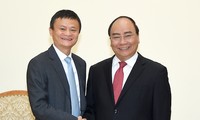 Премьер Вьетнама Нгуен Суан Фук принял главу китайской компании «Алибаба» Джека Ма
