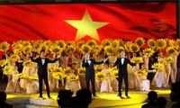 Новогодняя программа «Весна на Родине 2018» пройдет на тему «Блестящее будущее Вьетнама»