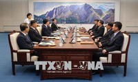 Две Кореи договорились провести военные переговоры в Пханмунджоме