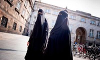 В Дании официально запретили закрывать лицо в общественных местах 