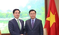 Вице-премьер Вьетнама принял президента южнокорейского корпорации Lotte 