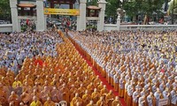 ОФВ поздравил буддистов с отмечаемым в 16-й раз праздником Весак