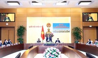Премьер-министр Вьетнама надеется, что молодые депутаты парламента внесут максимальный вклад в развитие страны