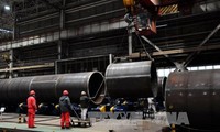 Китай повышает пошлины на стальные трубы из США и ЕС