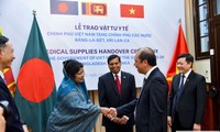 Вьетнам передал Бангладеш и Шри-Ланке в дар партии медоборудования для борьбы с Covid-19