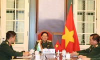 Министр обороны Вьетнама провел переговоры с министром обороны Индии 
