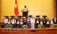 Председатель НС СРВ приняла участие в конференции чествования лучших граждан, внесших вклад в развитие страны