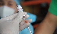 Вице-премьер Ву Дык Дам: Минздрав предоставит южным районам необходимое количество доз вакцин против COVID-19