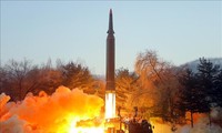 Республика Корея, Япония и США обсудили по телефону запуск КНДР баллистической ракеты 