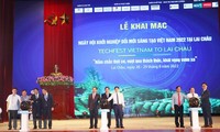 Церемония открытия Вьетнамского фестиваля инноваций 2022 года в провинции Лайчау