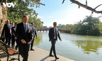 Наследный принц Дании посетил достопримечательности в Ханое
