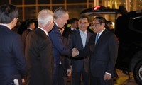 Премьер-министр Фам Минь Тинь направляется на саммит, посвященный празднованию 45-летия отношений АСЕАН и ЕС, и посетит Люксембург, Нидерланды и Бельгию