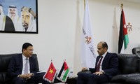 Укрепление и развитие отношений сотрудничества между Вьетнамом и Королевством Иордания