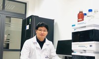 Молодой кандидат фармацевтических наук Чыонг Тхань Тунг с желанием внести свой вклад в развитие науки Вьетнама