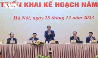 Фам Минь Тинь принял участие в конференции по подведению итогов работы сектора транспорта и путей сообщения за 2023 год