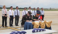Церемония репатриации останков американских военнослужащих
