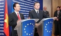EU approves partnership agreement with Vietnam