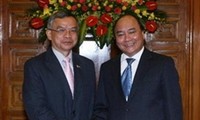 Vietnam and Laos strengthen transport cooperation 