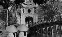 Hanoi’s subsidy period in photos by a British diplomat