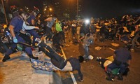 Hong Kong’s Chief Executive calls off protestors 