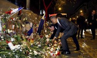 US President Barack Obama visits Bataclan to commemorate victims of Paris attacks
