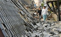 Hundreds injured by strong quake in Japan  