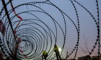 Austria, EU discuss plans to extend migrant border controls