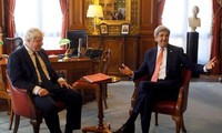 UK, US calls on Russia to persuade Assad to return to Syrian talks