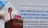 HCM City seminar discusses service infrastructure planning