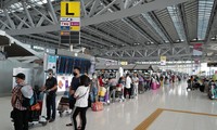 300 Vietnamese return from Thailand