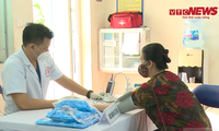 Cận cảnh trạm y tế lưu động ở Hà Nội