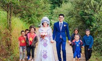 Những đám cưới độc đáo mùa COVID ở Việt Nam