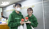 Cặp đôi tặng nhau quà valentine là “sổ đỏ” hiến máu