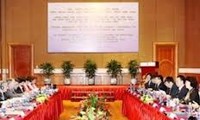 Vietnam, Cuba communist parties hold theoretical seminar 