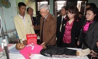  Party leader Nguyen Phu Trong visits K and national hospital of pediatrics