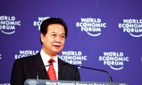 Prime Minister Nguyen Tan Dung attends the World Economic Forum on East Asia 
