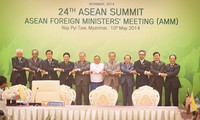 ASEAN Foreign Ministers concerned about East Sea situation