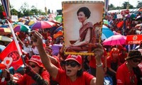 Thailand: “Red Shirts” force rally on the outskirts of Bangkok