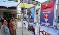 Photo exhibition on Hoang Sa and Truong Sa opens on Cu Lao Cham 