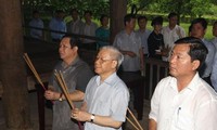Party leader Nguyen Phu Trong visits Tan Trao Special National Historical Relic 