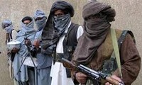 Taliban attack on Afghanistan government compound 
