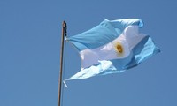 Argentina threatens to expel US diplomat