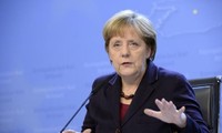 Angela Merkel criticizes anti-refugee violence
