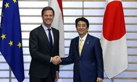 Japan, Netherlands concerned about tension in the East Sea