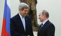 Putin, Kerry meet in Moscow to discuss Syria