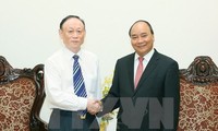 PM Nguyen Xuan Phuc receives Executive Chairman of JA Solar