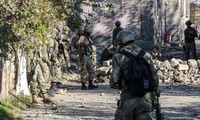 Turkey sends more troops to Syria border