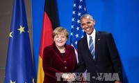 US President Obama phones German Chancellor before leaving White House 