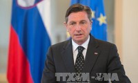 Slovenia urges EU enlargement to Balkans